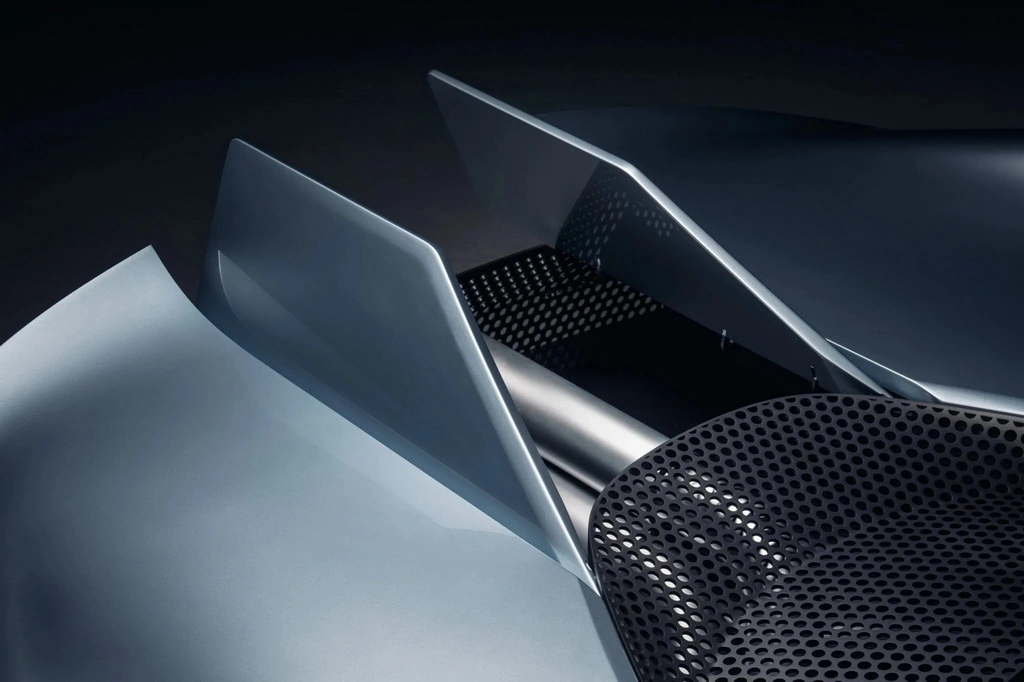 hennessey blackbird details 7 2320 15