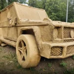 iak mercedes benz gelandewagen zrobyly z biorozkladnoho materialu 1 2379 1 1