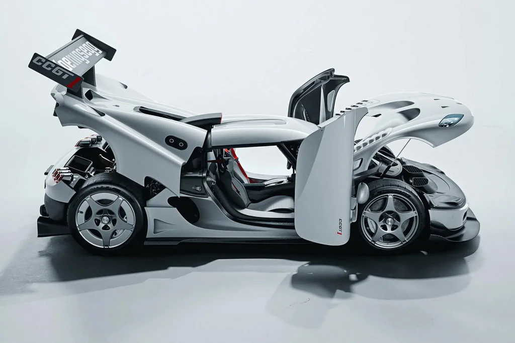 koenigsegg new 2027 2 resize 2463 5