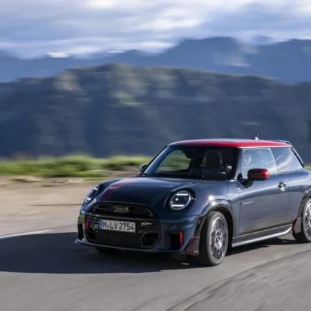 mini jcw 2027 4 resize