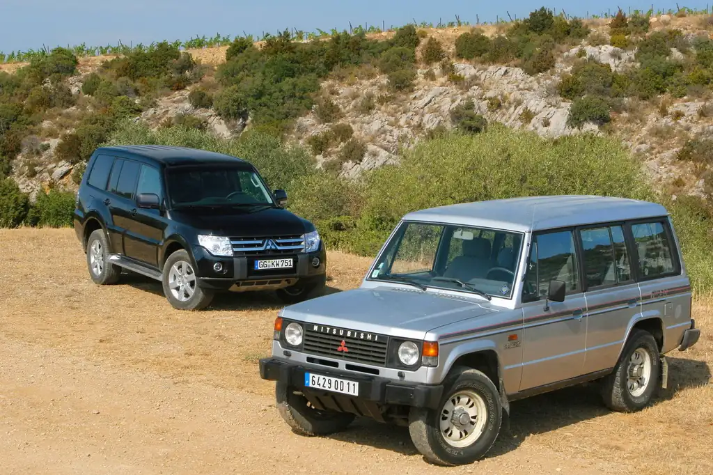 mitsubishi pajero resize 2321 1
