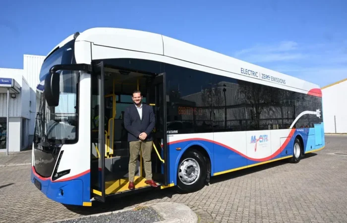 prezentovano pershyi elektrobus dlia shvydkisnoi linii brt u keiptauni 1 2456 1