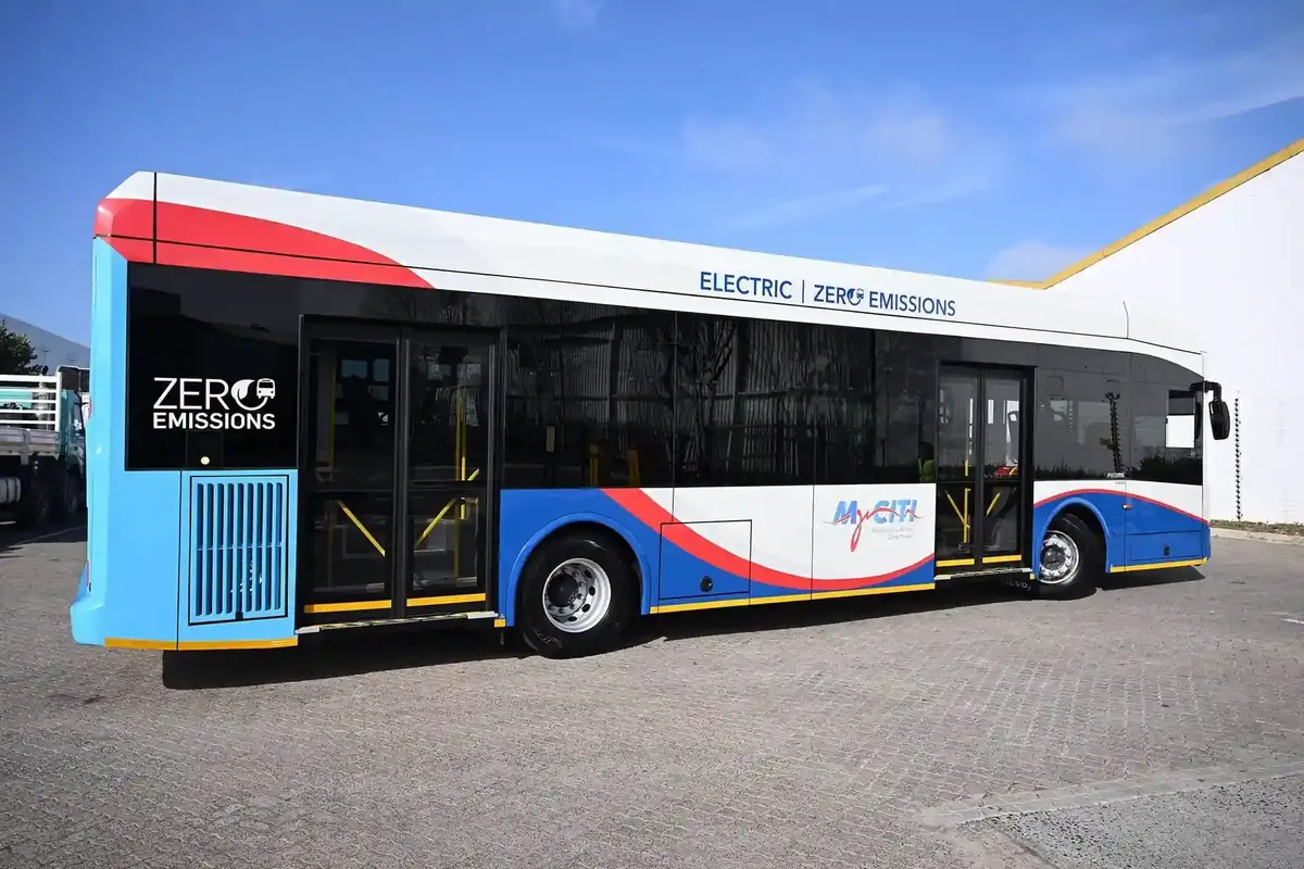 prezentovano pershyi elektrobus dlia shvydkisnoi linii brt u keiptauni 2 2456 2