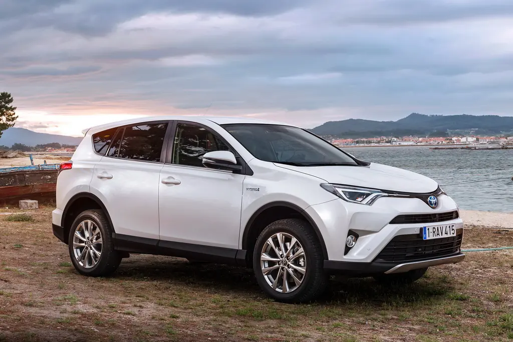 toyota rav4 hybrid 40 resize 2378 12