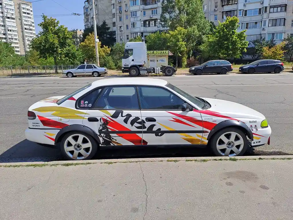 u kyievi pomicheno subaru legacy u nezvychainomu tiuninhu 4 2373 11