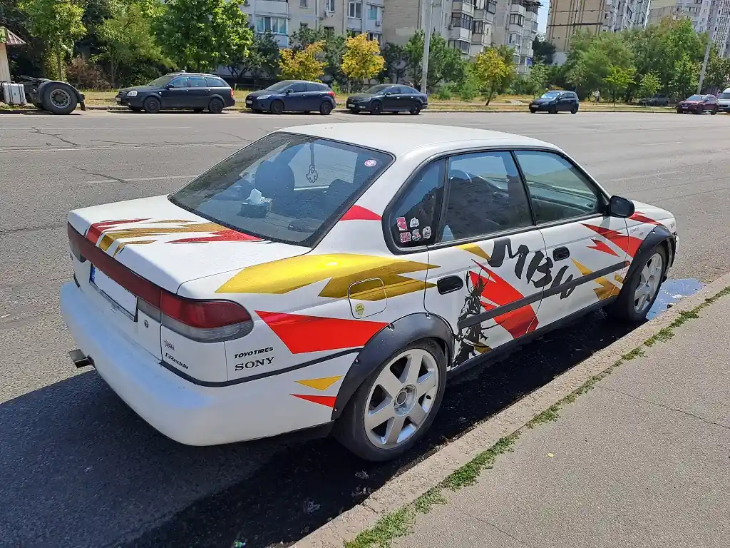 u kyievi pomicheno subaru legacy u nezvychainomu tiuninhu 5 2373 12